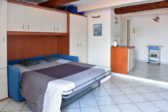 Nella Vecchia Citta Con Vista Mare Lägenhet *