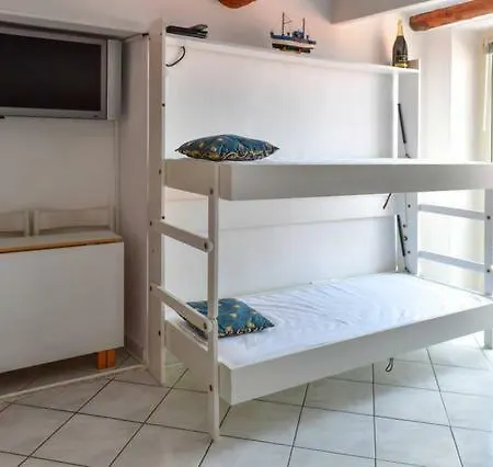 Nella Vecchia Con Vista Mare