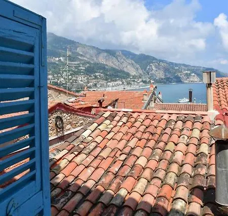 Апартаменти Nella Vecchia Citta Con Vista Mare